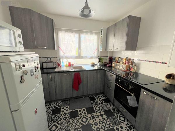 Appartement à vendre à Évreux dans l'Eure (27000), ref : 11144/684   
Clinique Pasteur