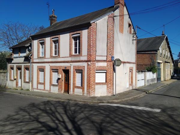 Maison à L' AIGLE, 61300 - 4 pièces 95m²