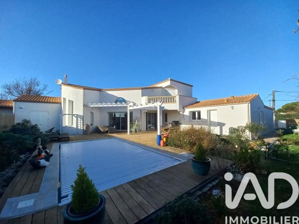 Maison à vendre 8 pièces 254 m² Saint-Denis-d'Oléron