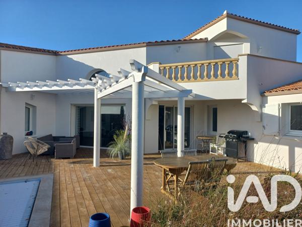 Maison à vendre 8 pièces 254 m² Saint-Denis-d'Oléron