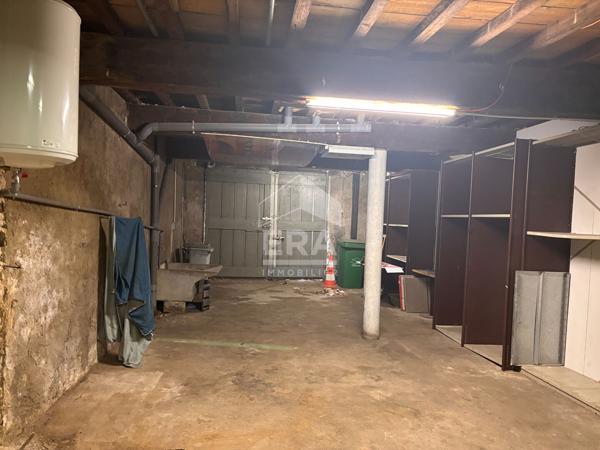 Immeuble Limoux 3 Appartements + Grand Garage et petite dépendance 186 m2  refait entièrement