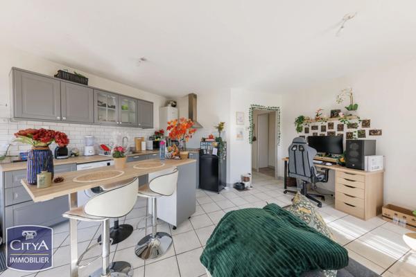 Appartement à vendre 2 pièces 43.04m² Clermont-Ferrand (63000)