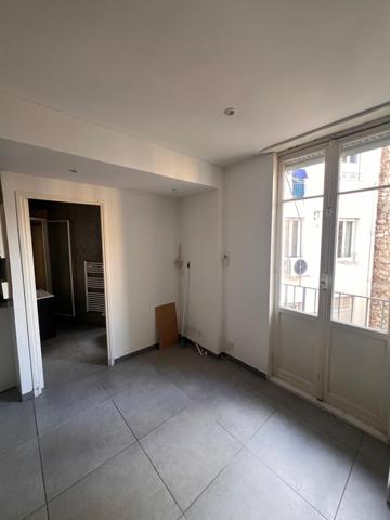 Nice (06000) BAIL COURTE DUREE STUDIO LIBERATION - bail étudiant de 9 mois ou bail mobilité ou bail courte durée obligatoir