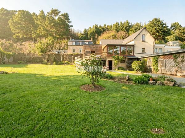 Maison vue mer en pierres avec extension bois, jardin , 3 chambres , sur Plouha