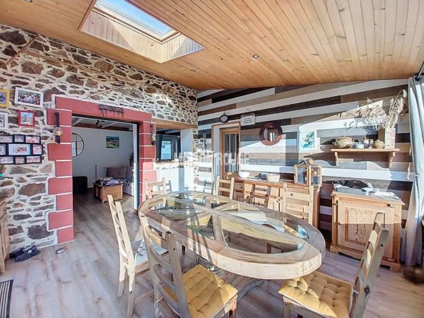 Maison vue mer en pierres avec extension bois, jardin , 3 chambres , sur Plouha