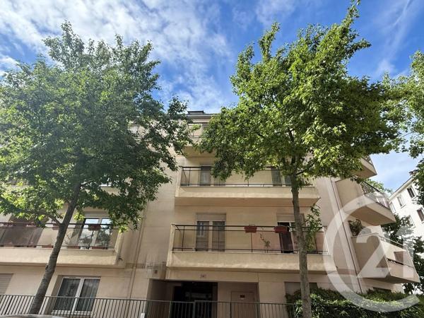 Appartement F2 à vendre  2 pièces - 35 m 2   VINCENNES  - 94