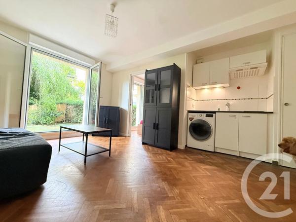 Appartement F2 à vendre  2 pièces - 35 m 2   VINCENNES  - 94