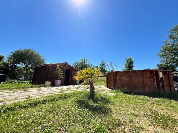 Maison de 111m² avec 4 chambres, garage et piscine à moins de 10 minutes de St-Sulpice !