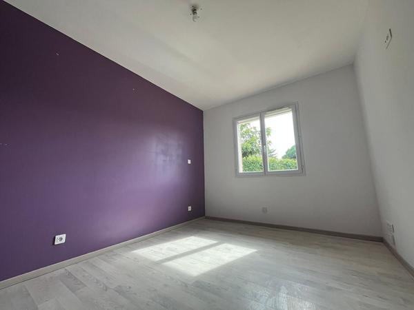 Maison de 111m² avec 4 chambres, garage et piscine à moins de 10 minutes de St-Sulpice !