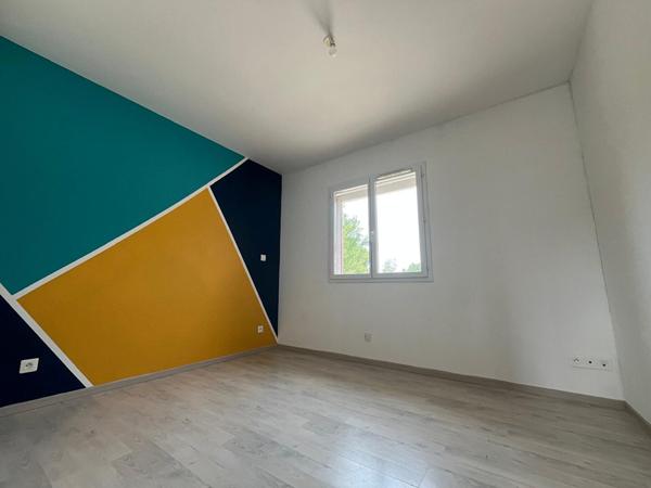 Maison de 111m² avec 4 chambres, garage et piscine à moins de 10 minutes de St-Sulpice !