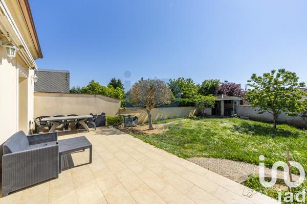 Maison à vendre 6 pièces 140 m² Savigny-sur-Orge