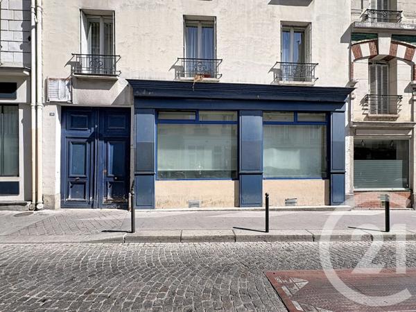 à vendre  66 m 2   PARIS  - 75018