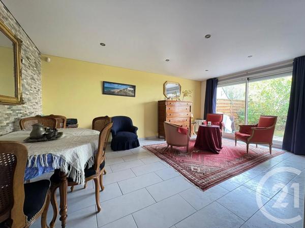 Appartement F5 à vendre  5 pièces - 99 m 2   ERAGNY SUR OISE  - 95