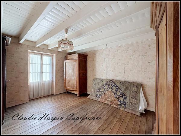 Maison à vendre 5 pièces MAZIERES EN GATINE (79) Maison de village à rénover, parcelle environ 323 m²/ 2 logements possible