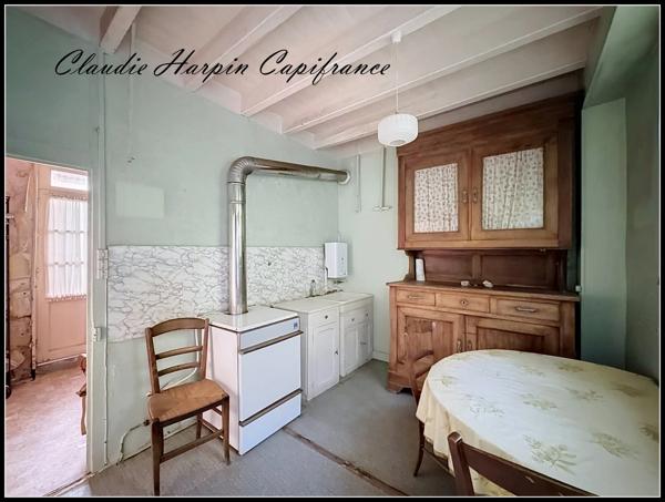 Maison à vendre 5 pièces MAZIERES EN GATINE (79) Maison de village à rénover, parcelle environ 323 m²/ 2 logements possible