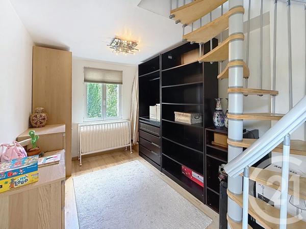 Maison à vendre  9 pièces - 219,17 m 2   GONESSE  - 95