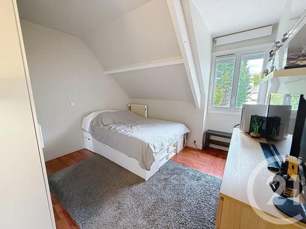 Maison à vendre  9 pièces - 219,17 m 2   GONESSE  - 95