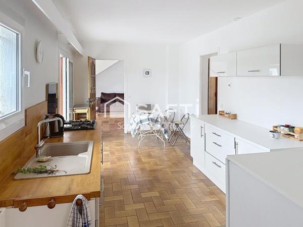 Maison 152 m² sur 1225 m² avec piscine à Flayosc (83780).