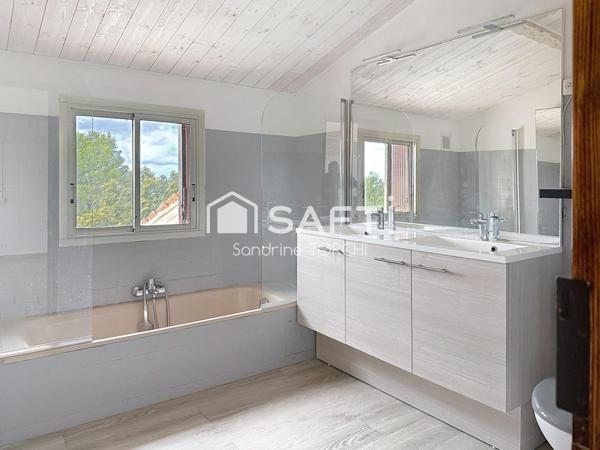 Maison 152 m² sur 1225 m² avec piscine à Flayosc (83780).