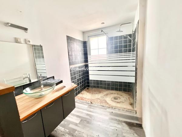 Maison à vendre 5 pièces 4 chambres SAINT HILAIRE LA PALUD (79) Maison 160 m² à rénover – gros potentiel