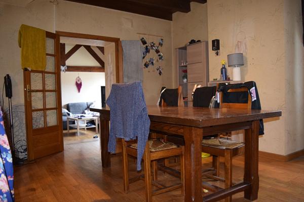 Immeuble  de rapport, Chaussin 8 pièce(s) 149 m2 + garage + parking + terrasse privée