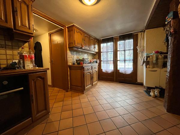 Immeuble  de rapport, Chaussin 8 pièce(s) 149 m2 + garage + parking + terrasse privée