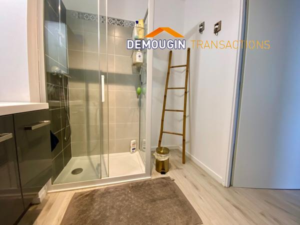 A QUELQUES PAS DES COMMODITES – TYPE 3 AVEC TERRASSE ET STATIONNEMENTS