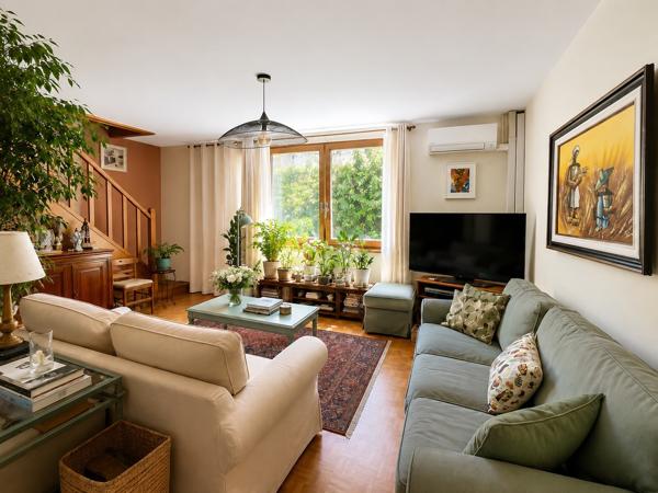 Maison
         5 pièces
        - 117 m² Exclusivité 350 000 € *