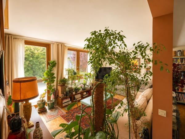 Maison
         5 pièces
        - 117 m² Exclusivité 350 000 € *