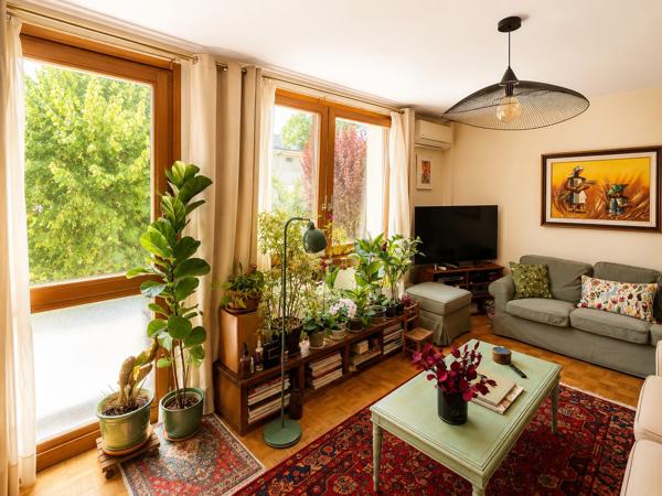 Maison
         5 pièces
        - 117 m² Exclusivité 350 000 € *