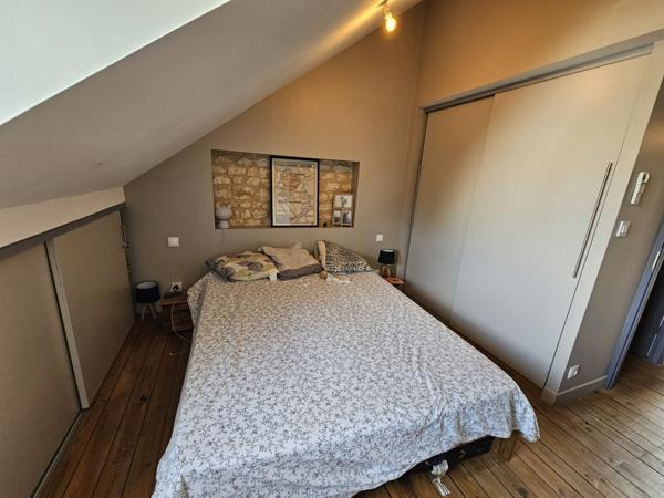 Poitiers centre-ville, appartement T3 en duplex avec parking et cave