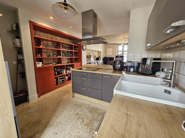 Poitiers centre-ville, appartement T3 en duplex avec parking et cave