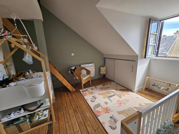 Poitiers centre-ville, appartement T3 en duplex avec parking et cave