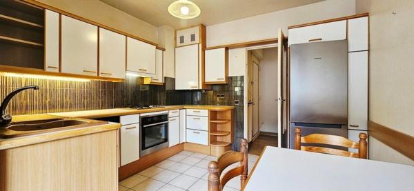 Appartement 4 pièces 97 m2 avec Loggias