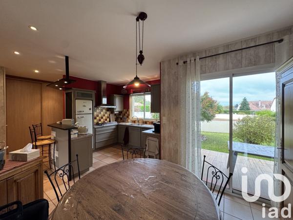 Maison traditionnelle 5 pièces de 130 m² à Morlaàs (64160)