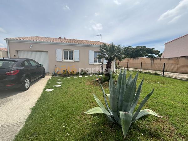 Vente
                Maison74 m² - 4 Pièces -
                    ARVERT (17530)