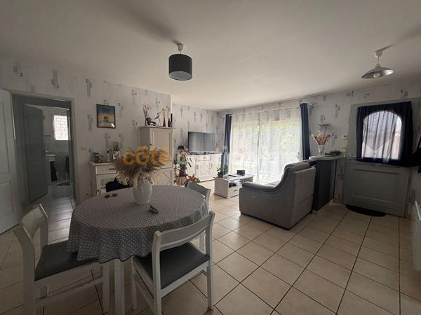 Vente
                Maison74 m² - 4 Pièces -
                    ARVERT (17530)