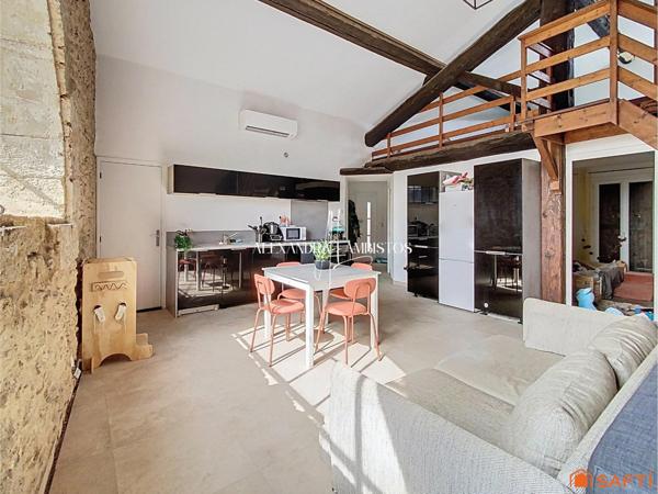 Appartement avec grand garage - 4 pièces - 94m²