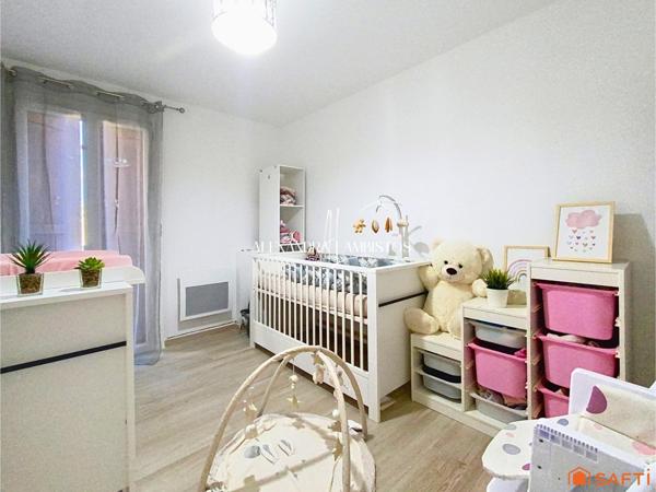 Appartement avec grand garage - 4 pièces - 94m²