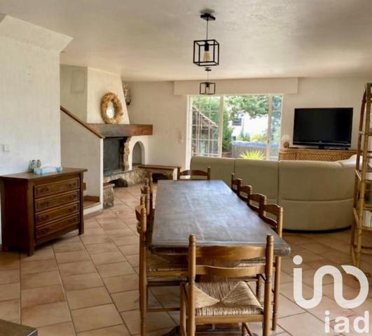 Maison 7 pièces de 217 m² à Nice (06300)