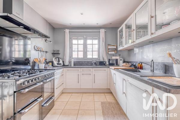 Maison à vendre 6 pièces 183 m² Ozoir-la-Ferrière