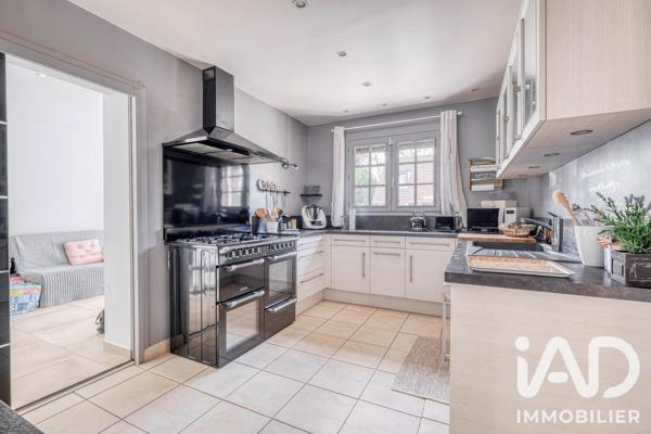 Maison à vendre 6 pièces 183 m² Ozoir-la-Ferrière