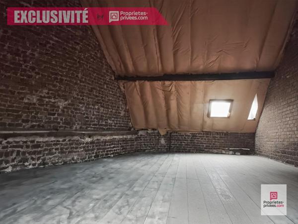 WATTRELOS proche Centre, maison de 143 m2 de type semi plain pied avec 4 chambres, jardin, grenier aménageable