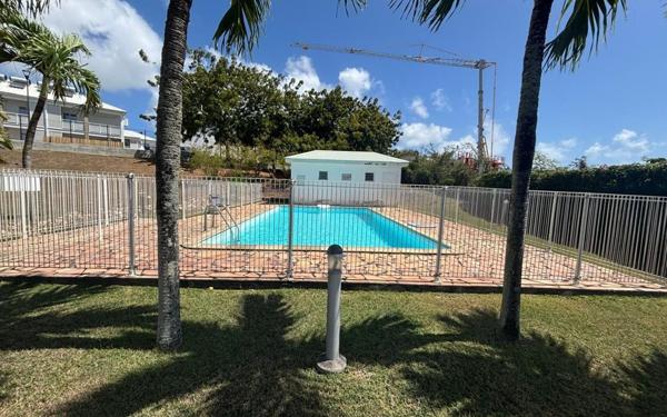 Appartement à louer    3 pièces •  Sainte-Anne