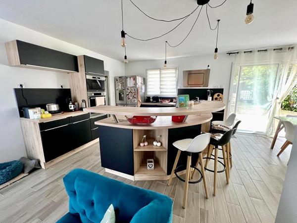 Maison Vendome 6 pièce(s) 123 m2