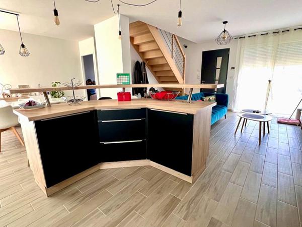 Maison Vendome 6 pièce(s) 123 m2