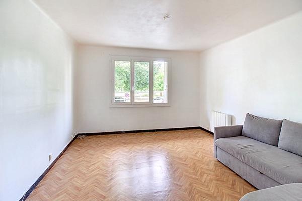 EXCLUSIVITE DRAGUIGNAN - APPARTEMENT 3 pieces + CAVE proche COMMODITE