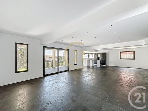 Maison à vendre  7 pièces - 216,38 m2 ARAMON - 30