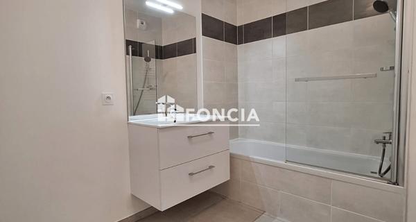 À vendre Appartement 3 pièces 71.14 m² - Saint-genis-pouilly 01630