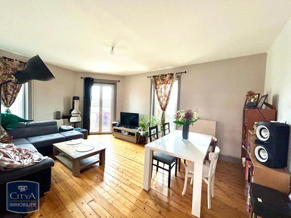 Appartement à louer 4 pièces 100.4m²